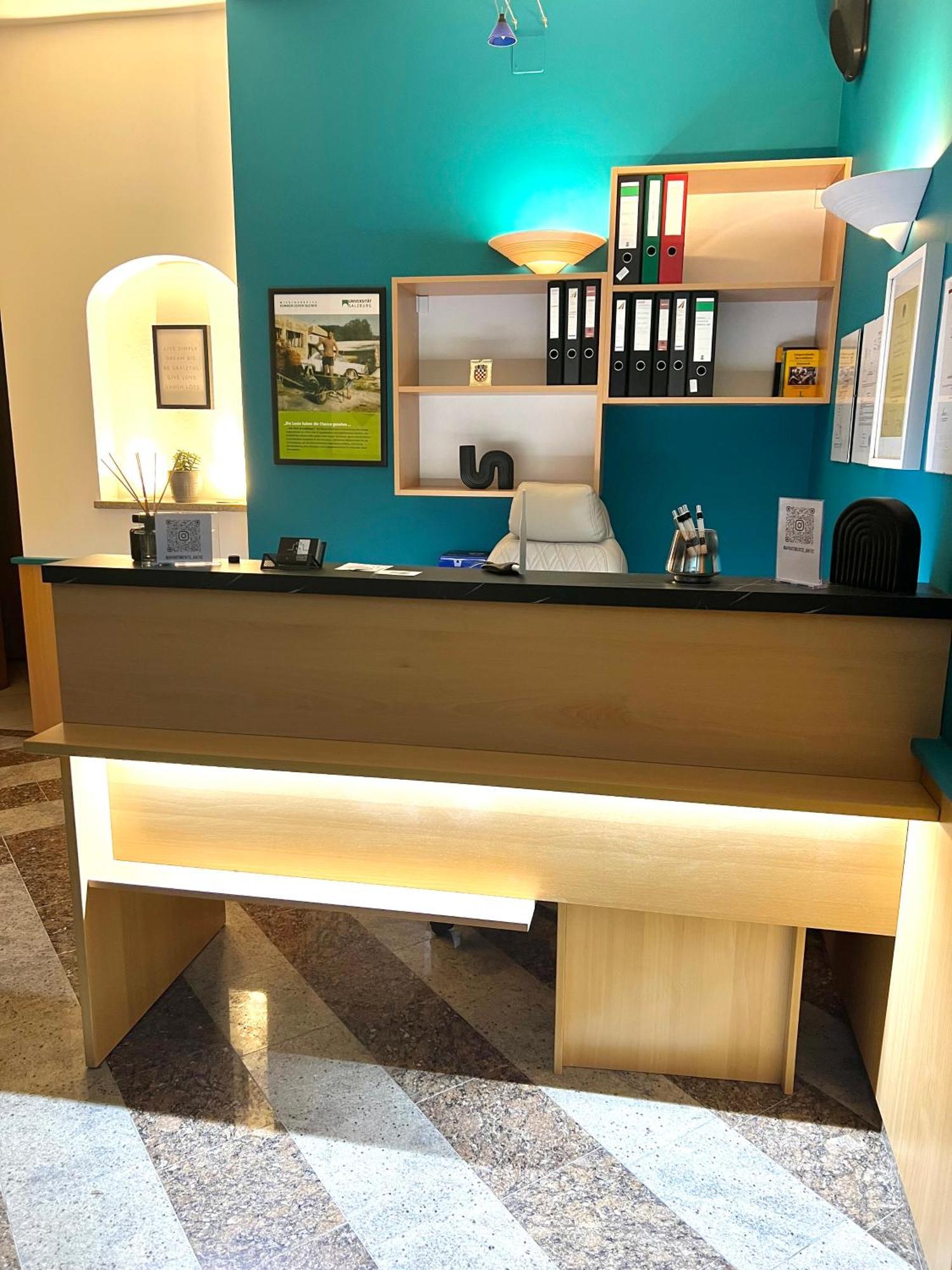 Antic Apartment *