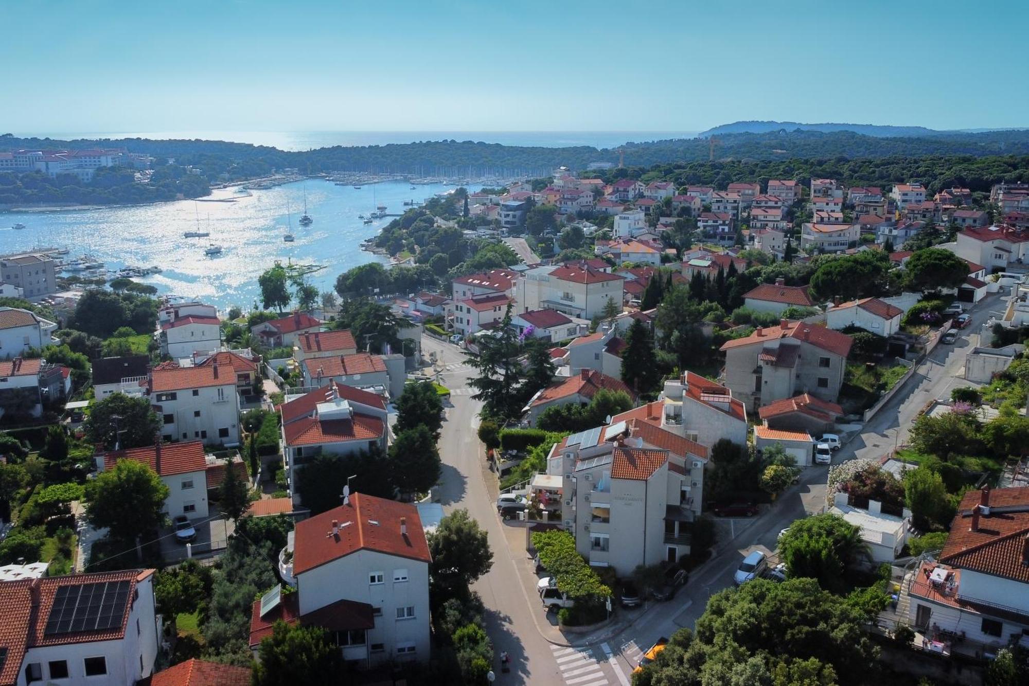 Antic Apartment